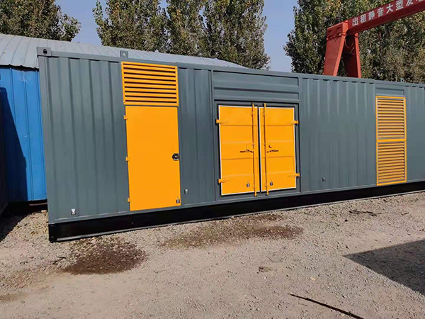 措美300kw 柴油发电机组用多大的空气开关？