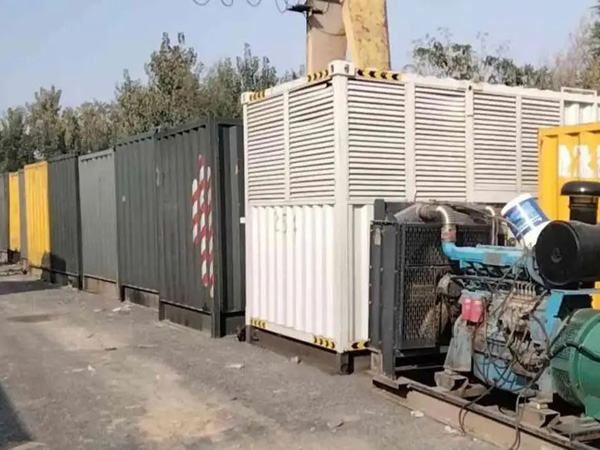 措美200KW柴油发电机机组每小时油耗是多少?
